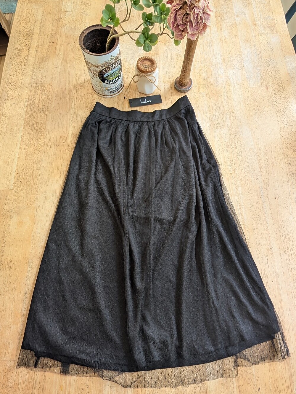 NWT Lulu's Black Maxi Skirt with Sheer Tulle Overlay. Size XS